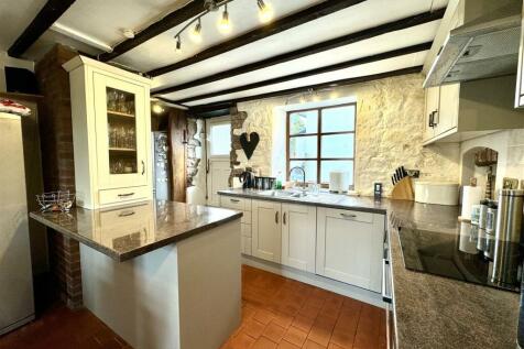 OPEN PLAN KITCHEN/BREAKFAST ROOM