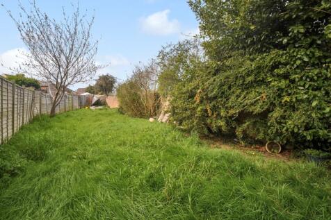 Gillingham, ME7 - property photo