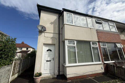 Two bedroom, end-terrace house