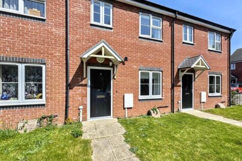 2-bed terraced on Pankhurst Close, Spalding, £895/mo