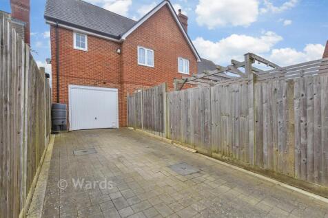 Driveway/Parking