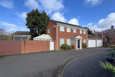 Kidderminster Road Hagley 1.jpg