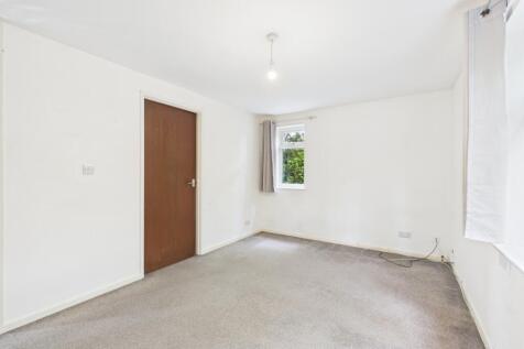Halley Close, Leicester, LE4 photo 4