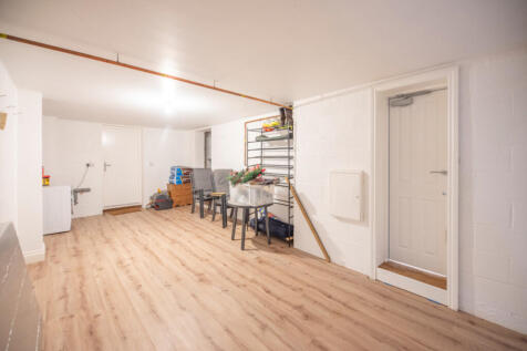 10 Acorn Close-7(...