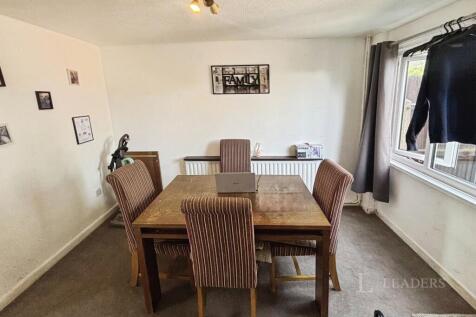 Moorside Crescent, Sinfin, Derby, DE24 photo 4