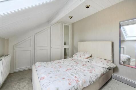 Bedroom 3.jpg