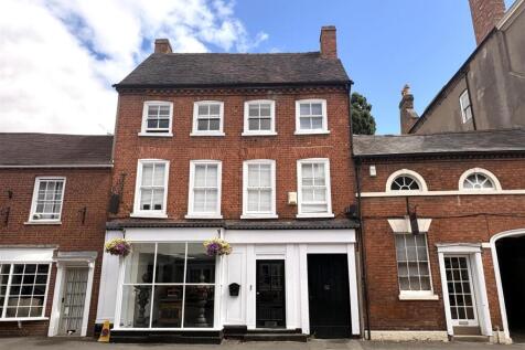 Front shot 15 Bridge Street Pershore.jpeg