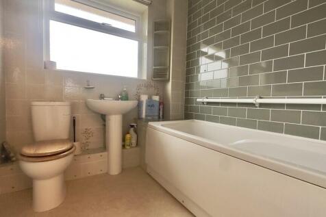 14E22555-B93A-4CD...