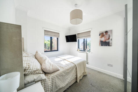 1317241-9-685ee9a...