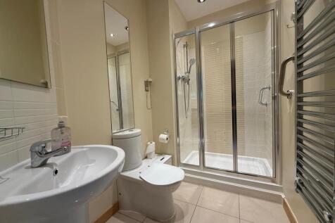 Bedroom Two En-suite