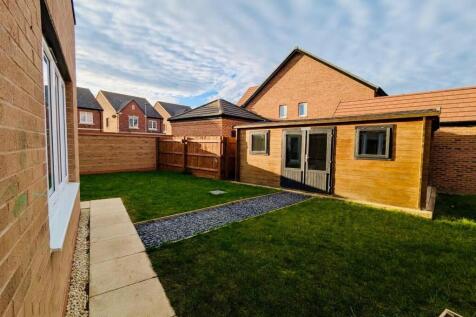 Garden/Games Room