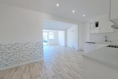 Open Plan Kitchen/Dining/Family Room