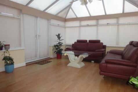 Albury Close, Luton, Bedfordshire, LU3 4AY photo 4