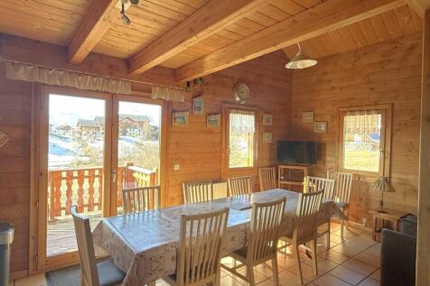 Chalet for sale La T