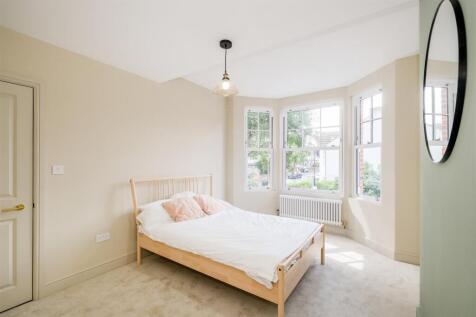 169 Peterborough Road furnished-33.jpg