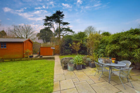 Back Garden CAM02...