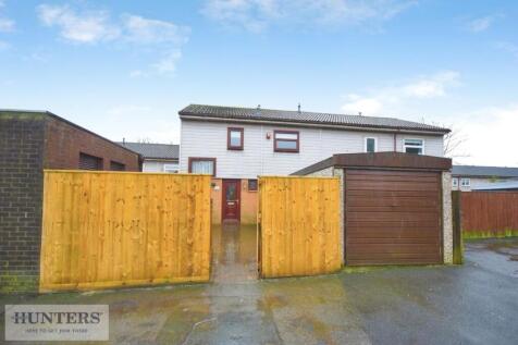 Outside Space / Garage