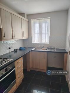 Chequers Close, Corby, NN18 photo 4