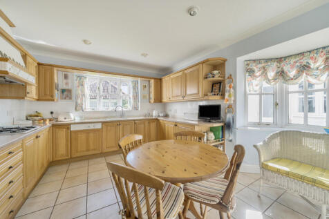 1356081-19-68d13c...