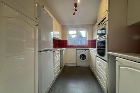 Flat 3, Durston House Durston Close, Street, Somerset photo 3