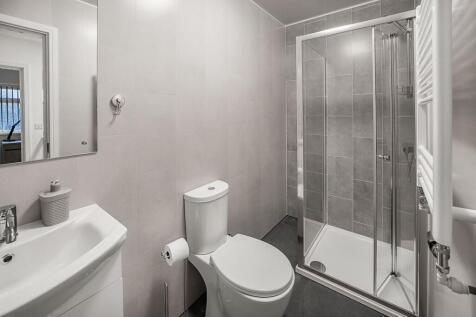Own Bathroom - room 3