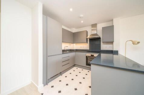 Three Pigeons House, High Street, Ealing photo 3