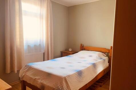 bed 2 n.jpg