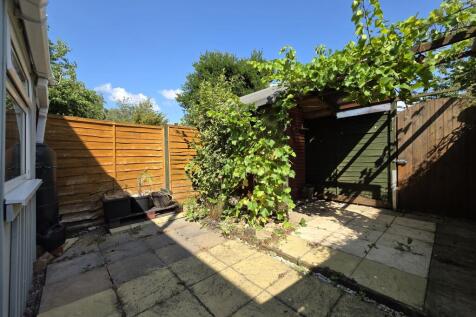 GARDEN 1 