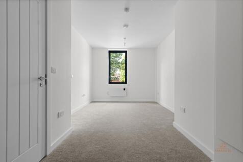 32 holgate park drive 0099-1504