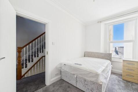 CAM02089G0-PR0482...