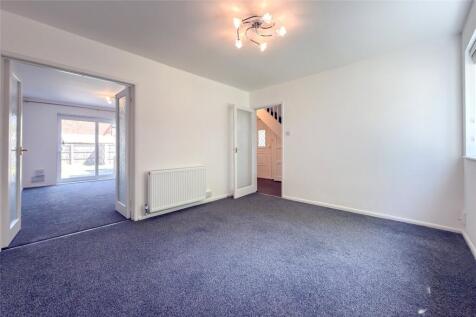 Cavan Drive, St. Albans, Hertfordshire, AL3 photo 3