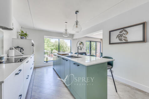 Open-plan Kitchen/Li