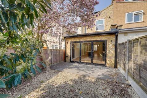 Mitcham Road, East Ham, E6 photo 4