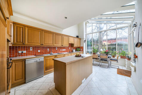 1402190-1-6970eec...