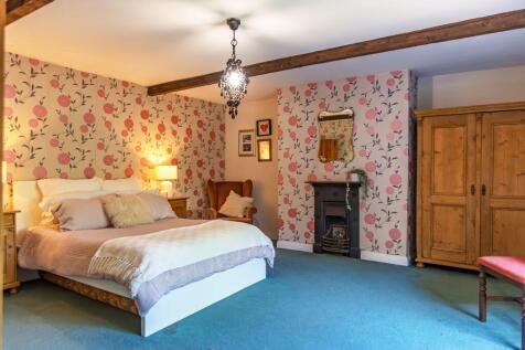 Ensuite bedroom with original features