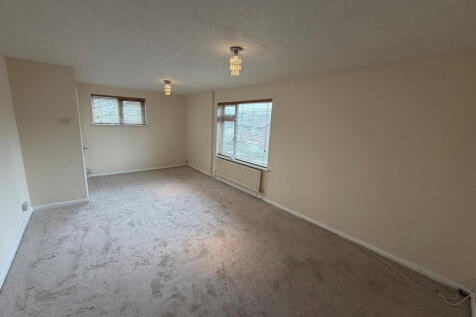 Connell Court, Corby, NN17 1RH photo 4