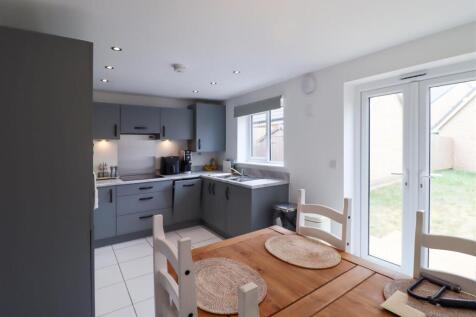 Medlar Close, Ely photo 3