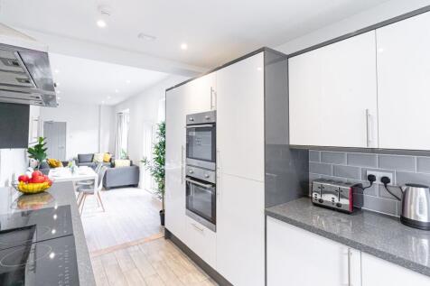 Communal Kitchen