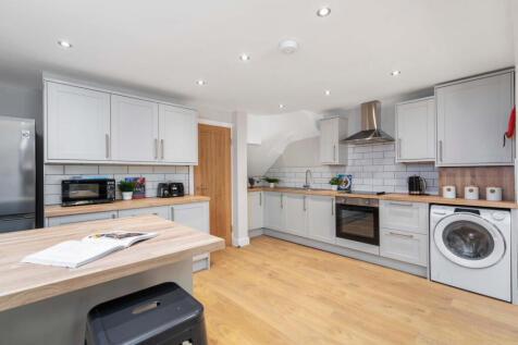 Chestnut Grove, Leeds photo 3