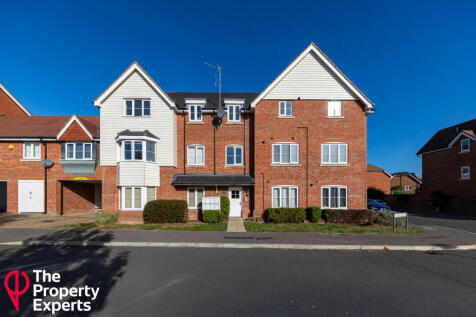 Jasmine Square, Reading, RG5. 2 bedroom apartment for sale