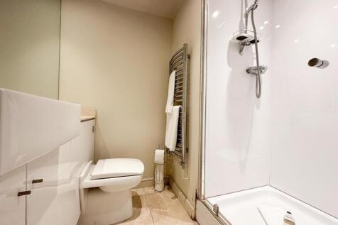 Bed 2 En Suite