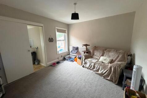Living Room.jpg