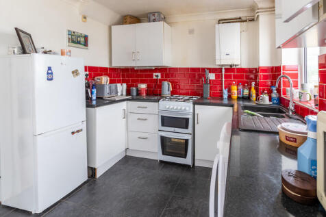 6 Chelmsford Driv...