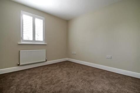 Blackbridge Court, Thrapston, Kettering photo 5
