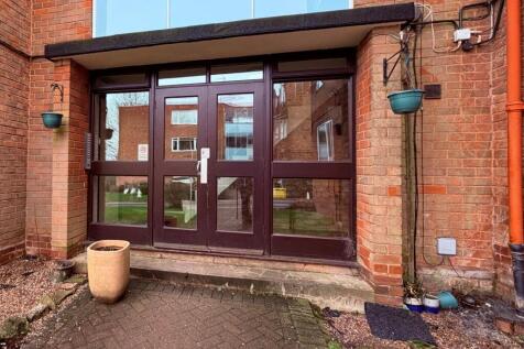 2 bed flat to rent Blackberry Lane, Sutton Coldfi