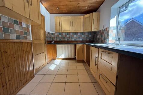 Birchinlee Avenue, Royton photo 3