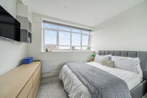 1331500-11-688a45...