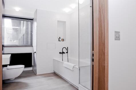 bath 1.jpg