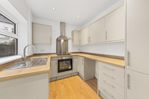 Kitchen T202604091439.jpg