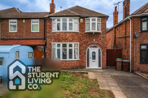 3-bed detached on Hambledon Drive, Wollaton, £1,495/mo